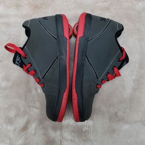 HEELYS SKATE SHOES, SIZE 6 - Picture 7 of 15